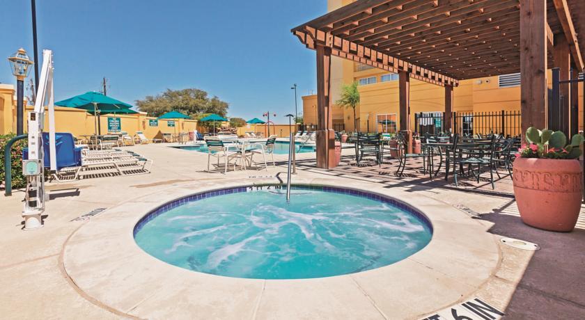 Laid Back Trip 10 Best Family Friendly Hotels In Arlington Texas Laid Back Trip 10 Best Family Friendly Hotels In Arlington Texas Trip101