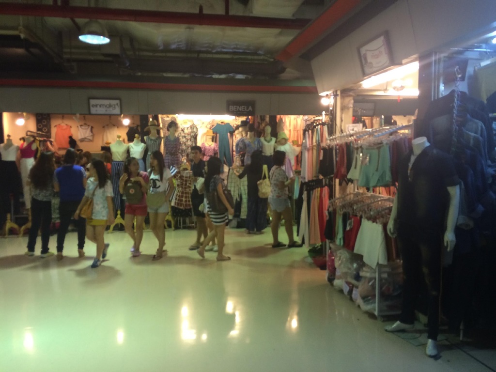 Union mall offering a wide variety of apparels for both women and men