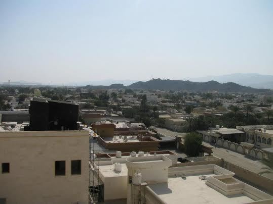 take an affordable break by the seaside city at the emirate springs hotel apartments, fujairah | food tips