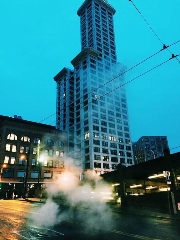 get to know seattle's historic buildings | smith tower