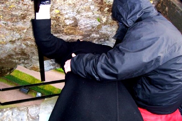 get the gift of the gab when you kiss the blarney stone in ireland | kissing the blarney stone – a dizzying challenge!