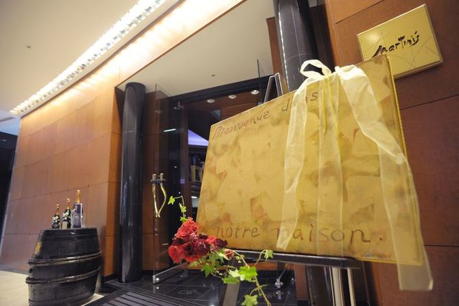 enjoy the best parts of fukuoka at the grand hyatt fukuoka! | have a high quality time at “martini’s” on the lobby floor of the grand hyatt fukuoka