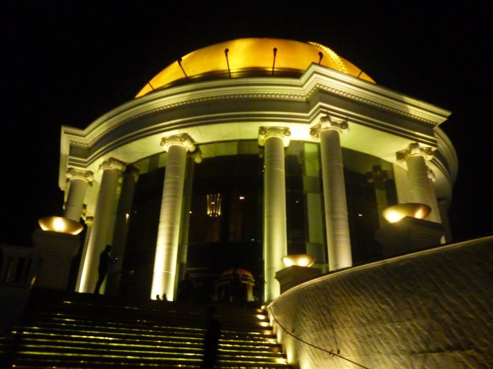 experience the high life at lebua at state tower: a bangkok beauty! | sky bar: scenes from the hangover ii