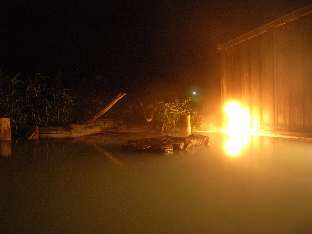 manza onsen is one of japan's famous onsen!