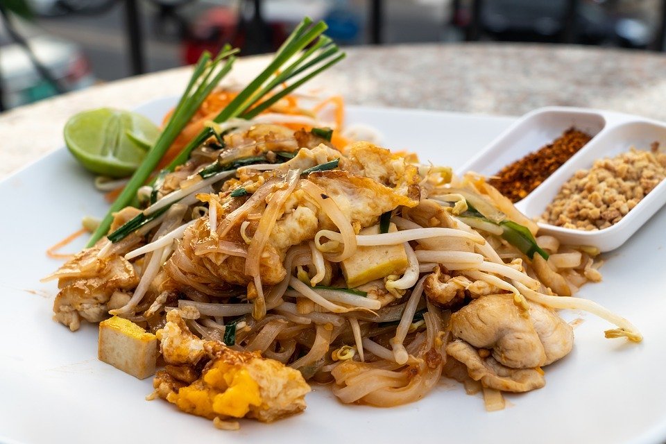 Pad Thai (Noodle dish)