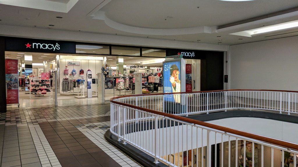 Macy's (Westfield Meriden Mall, Meriden, Connecticut)
