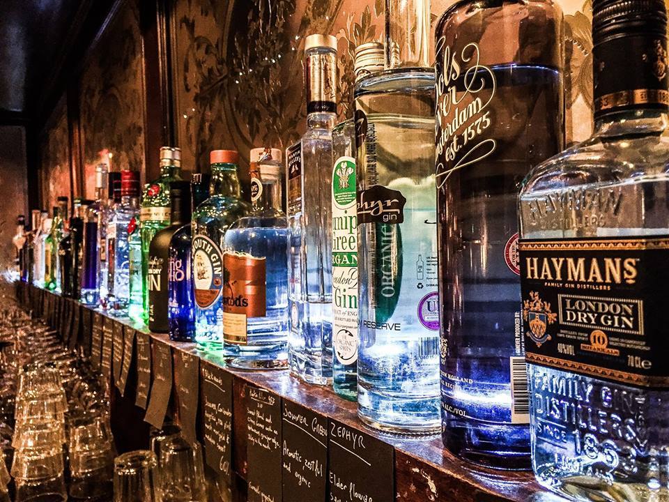 GIN PALACE