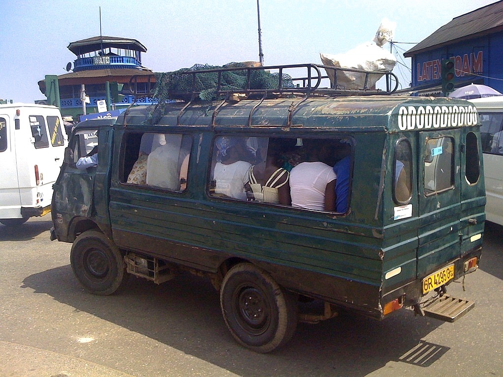 Trotro in Accra 2009 B002