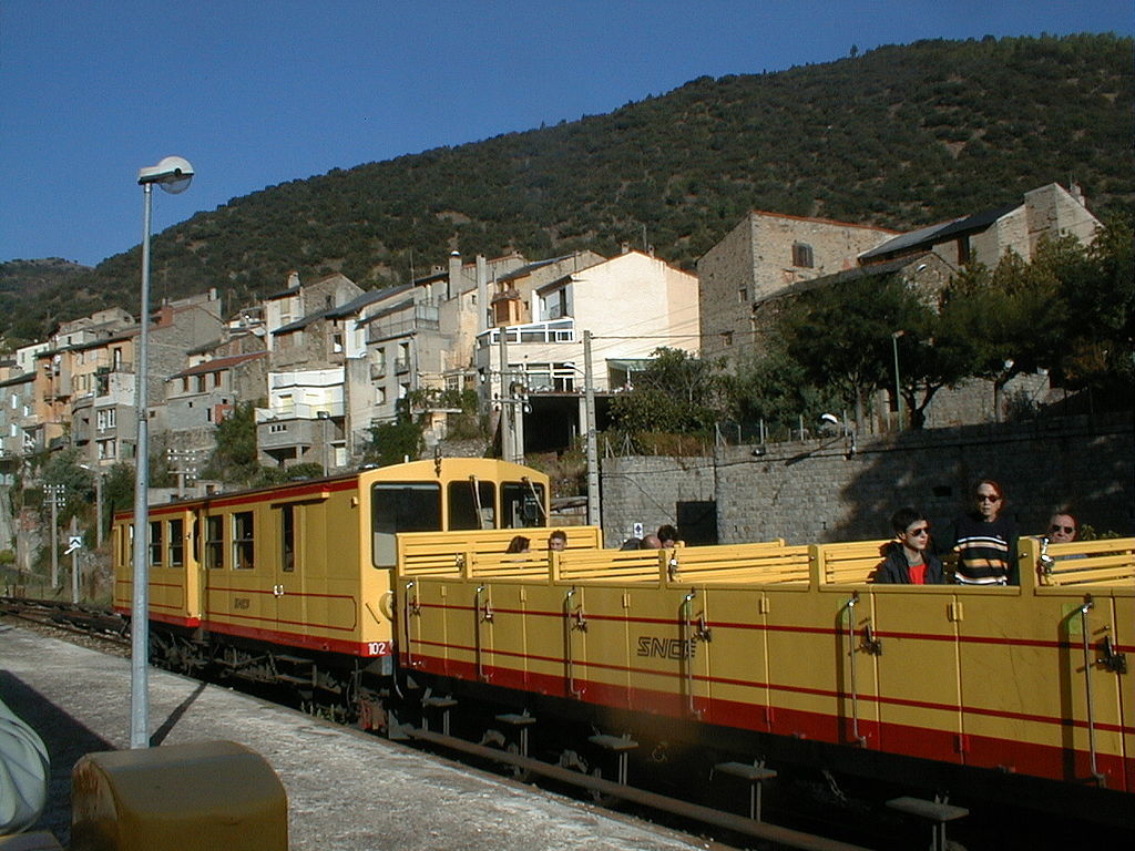 Train-jaune