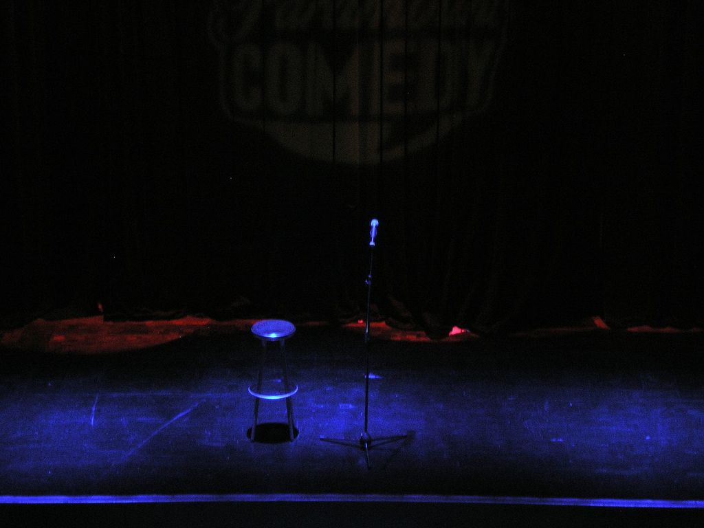 Stand-up comedy - Stage