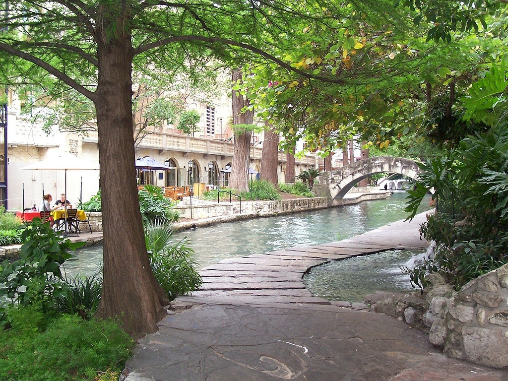 Pedestrian pathway at San Antonio River Walk
