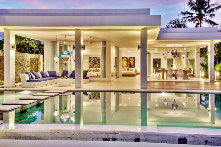 airbnb in bali | vila desain mewah di depan laut, dencarik