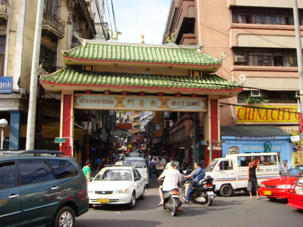 Arch of Goodwill at Plaza Santa Cruz, Chinatown, Manila, Philippines - 20120111