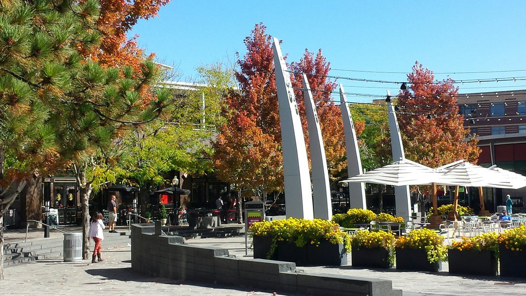 Plaza 3