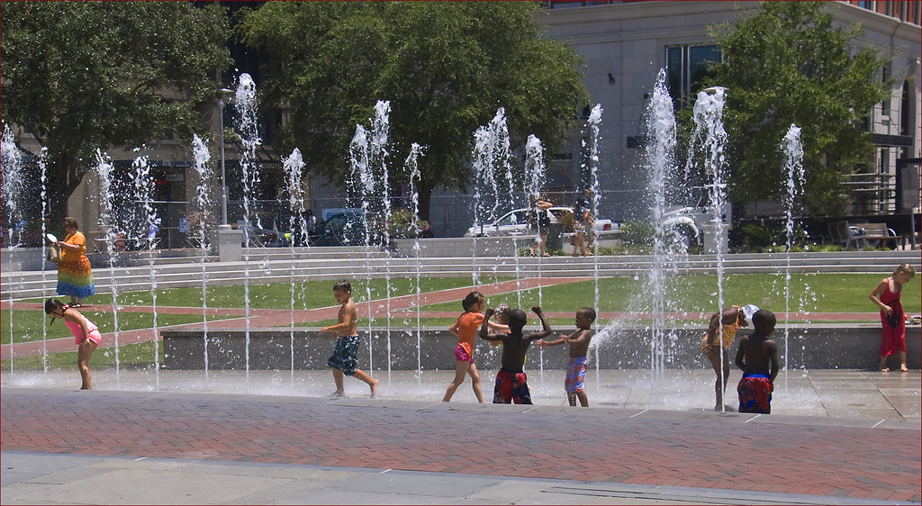 Summer Fun -- Ellis Square Fountain Savannah (GA) July 2012