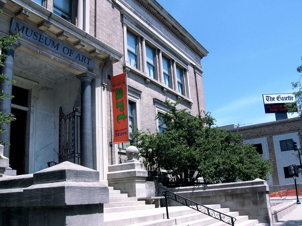 Cedar rapids Museum of Art - panoramio