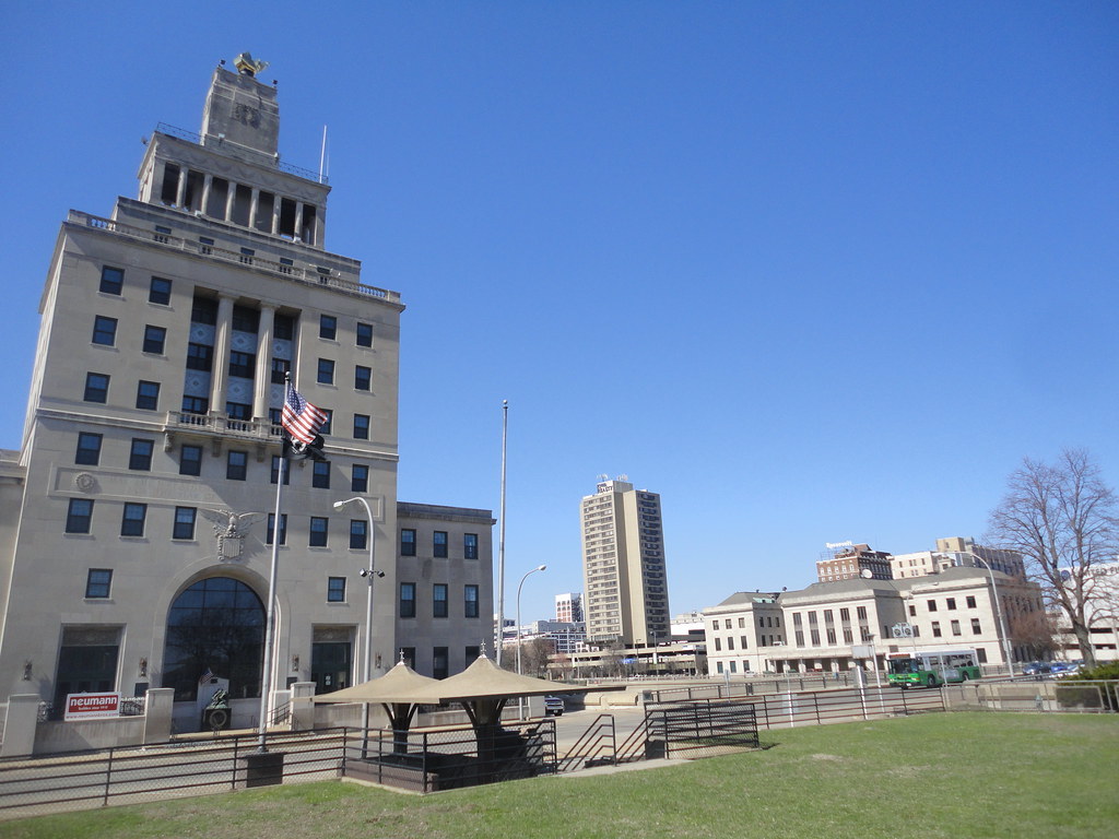 Veterans Memorial Building