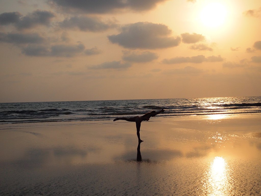Mandrem Beach - Goa, India - panoramio