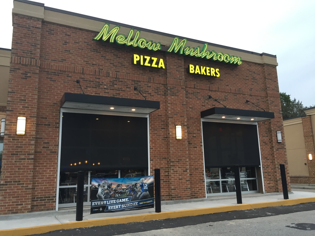 Mellow Mushroom in Hiram, Georiga, September 2016