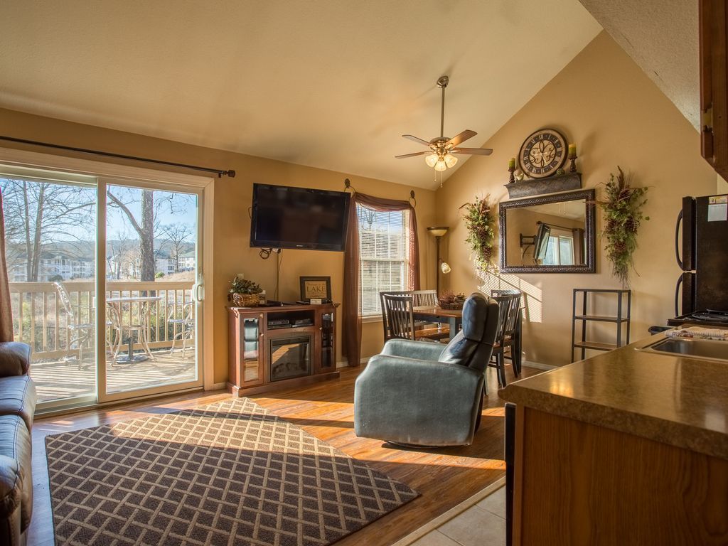 Best Pet Friendly Vrbo Vacation Rentals In Branson Missouri Trip101