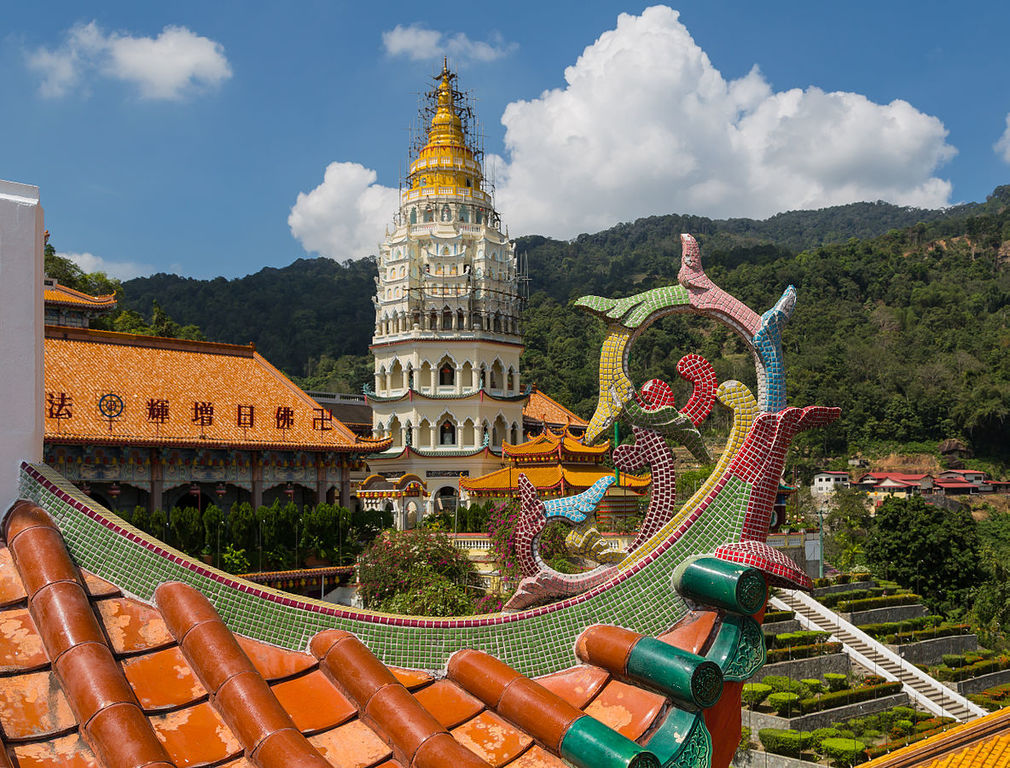 Penang Malaysia Kek-Lok-Si-Temple-03