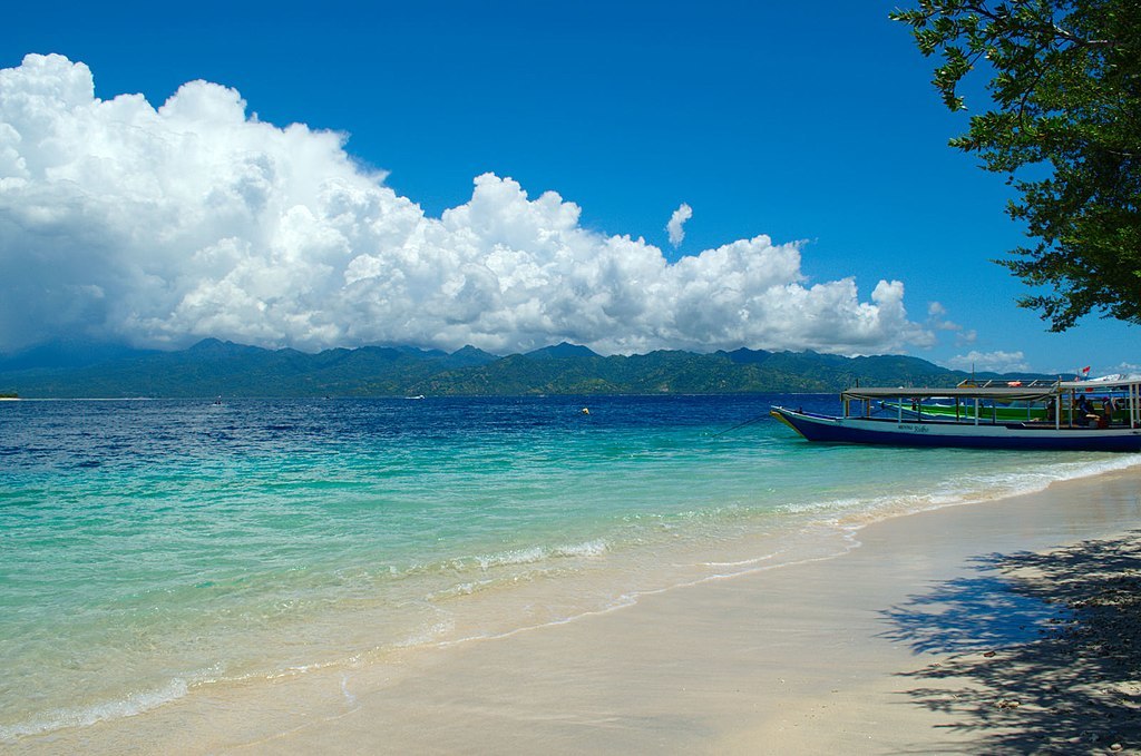 Jl. Pantai Gili Trawangan, Gili Indah, Pemenang, Kabupaten Lombok Utara, Nusa Tenggara Bar., Indonesia - panoramio (1)