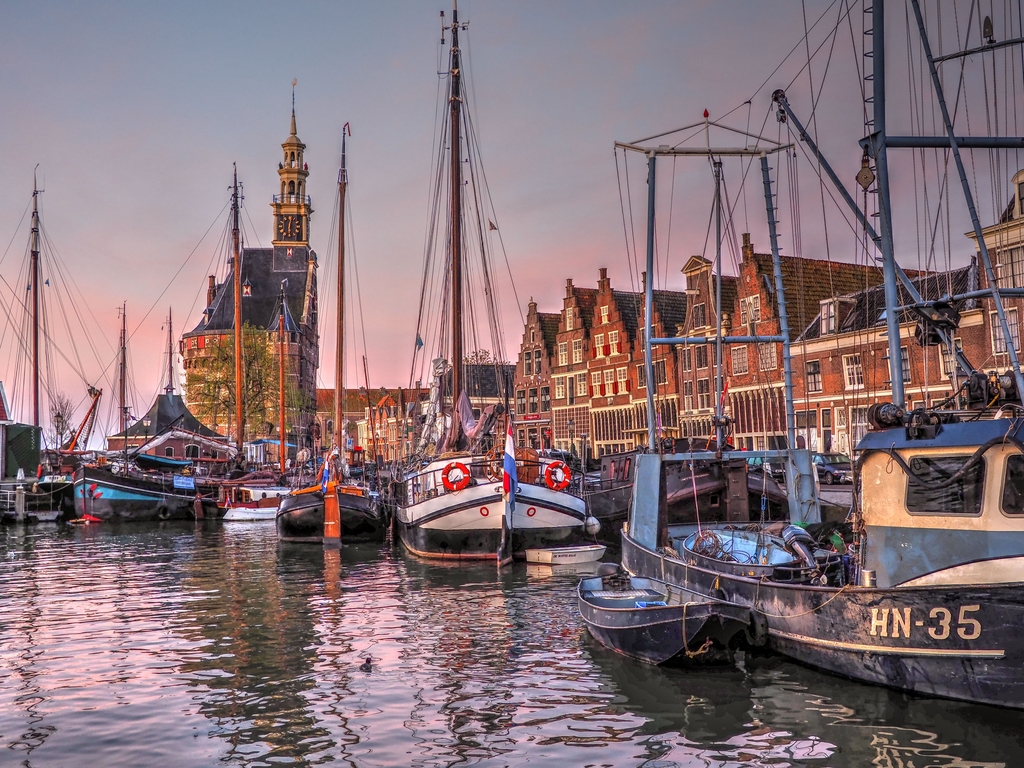 Hoorn Harbor
