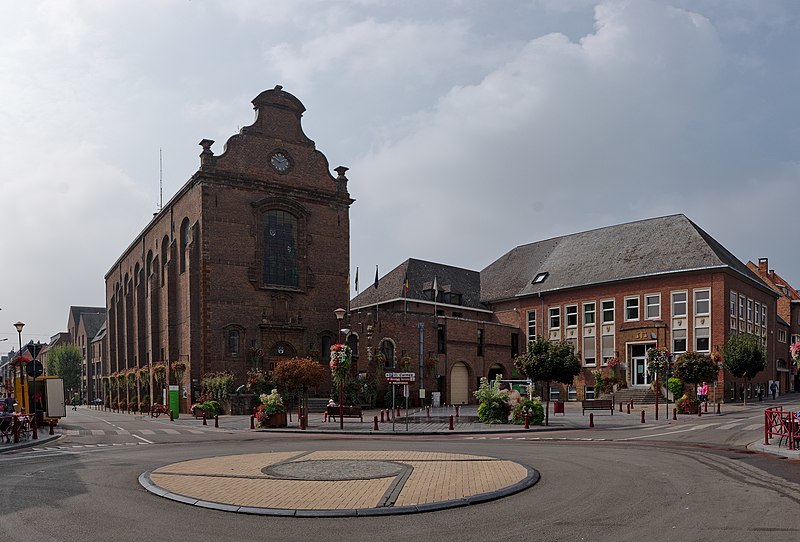 Town hall and courthouse of Wavre, Belgium (DSCF7565-DSCF7567)