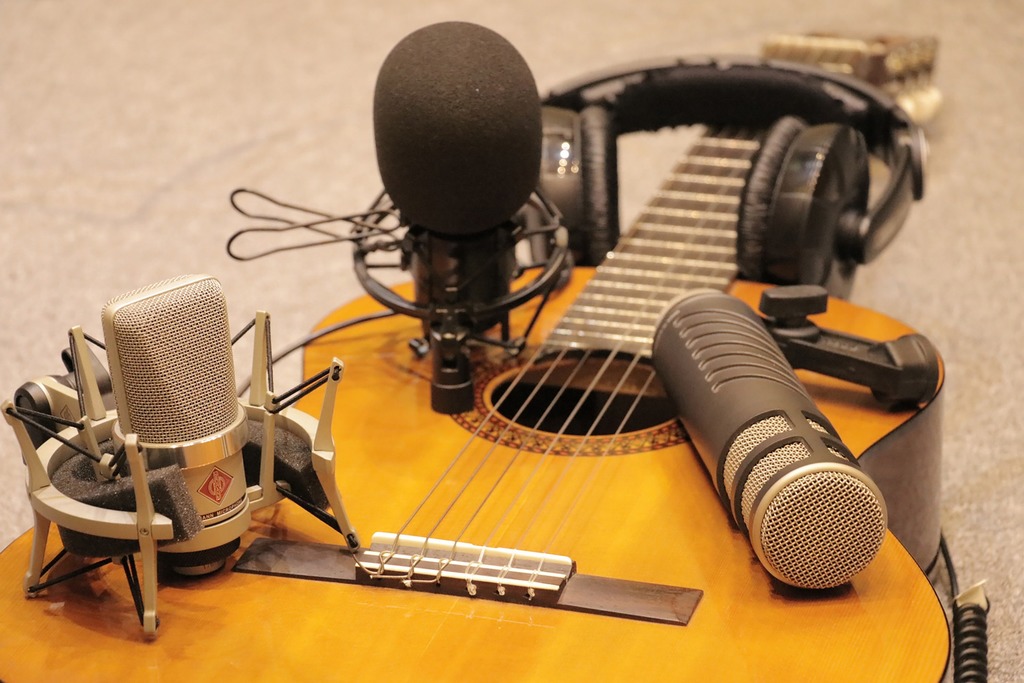 Karaoke guitar dubbing