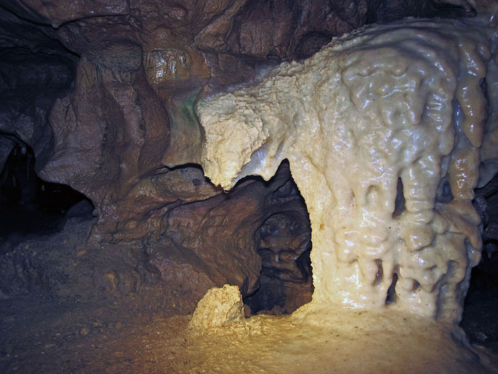Crystal Cave near Spring Valley, Wisconsin, USA