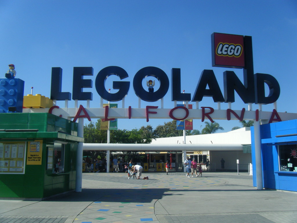 Legoland California entrance (5712056741)