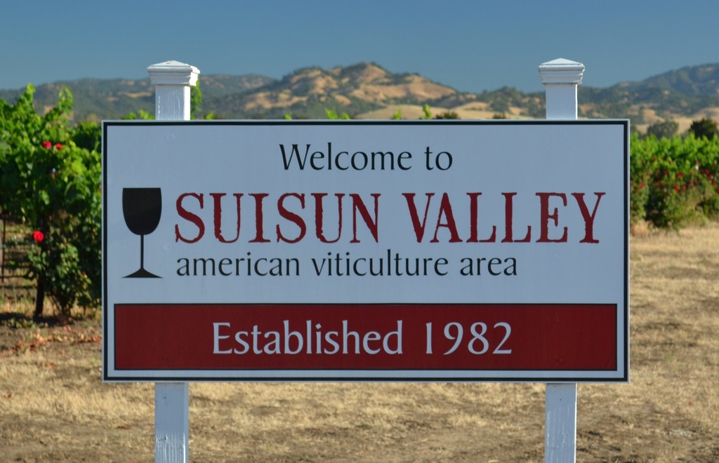 Suisun Valley AVA sign