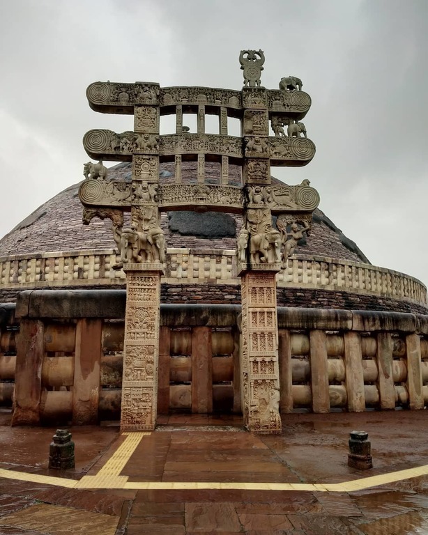 historical places in m.p | sanchi stupa