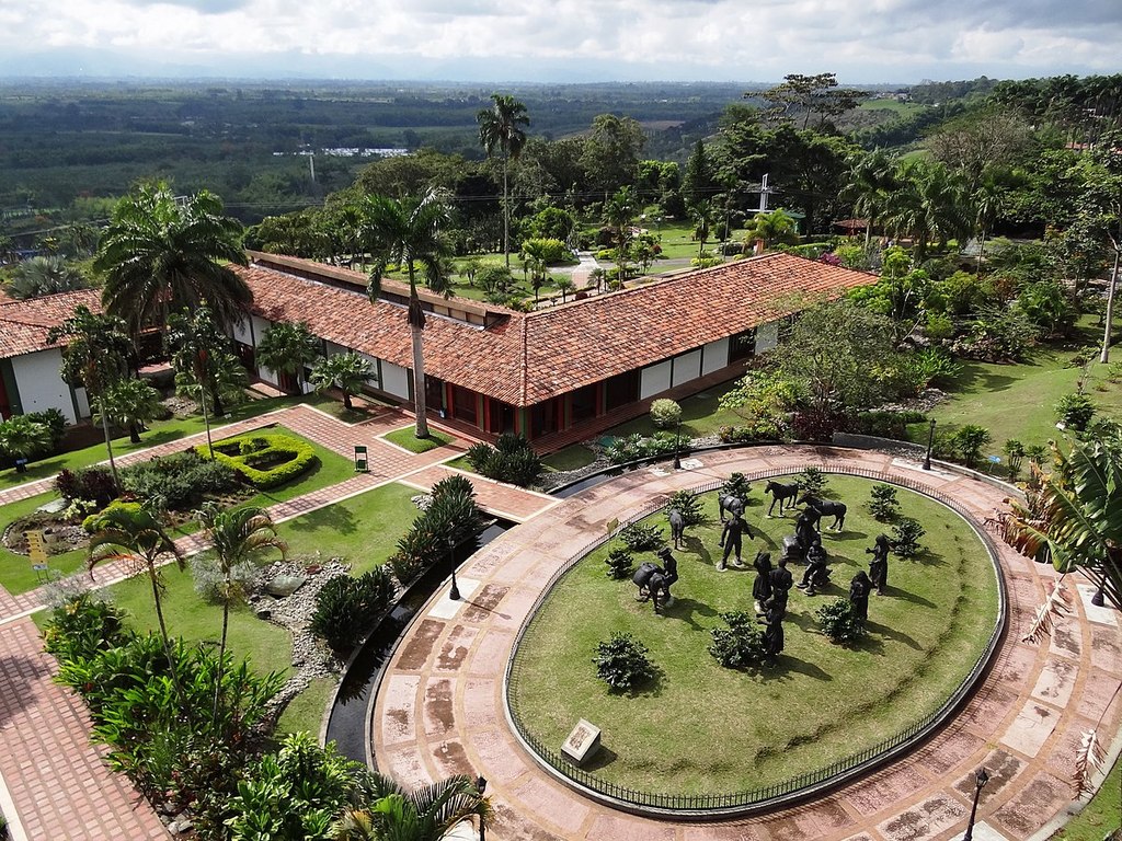 Parque del Cafe Entrada2