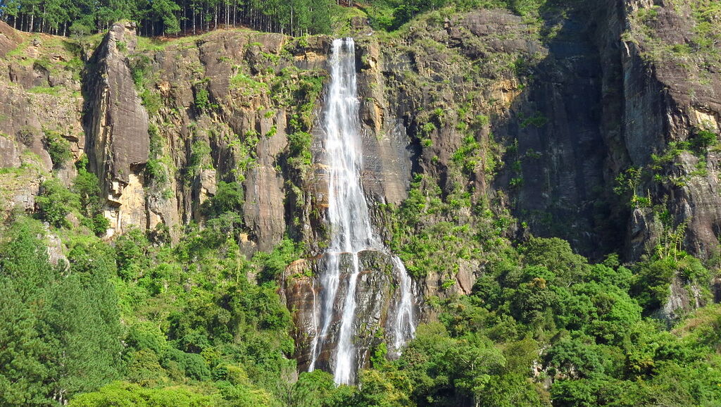 Best Waterfalls In Sri Lanka