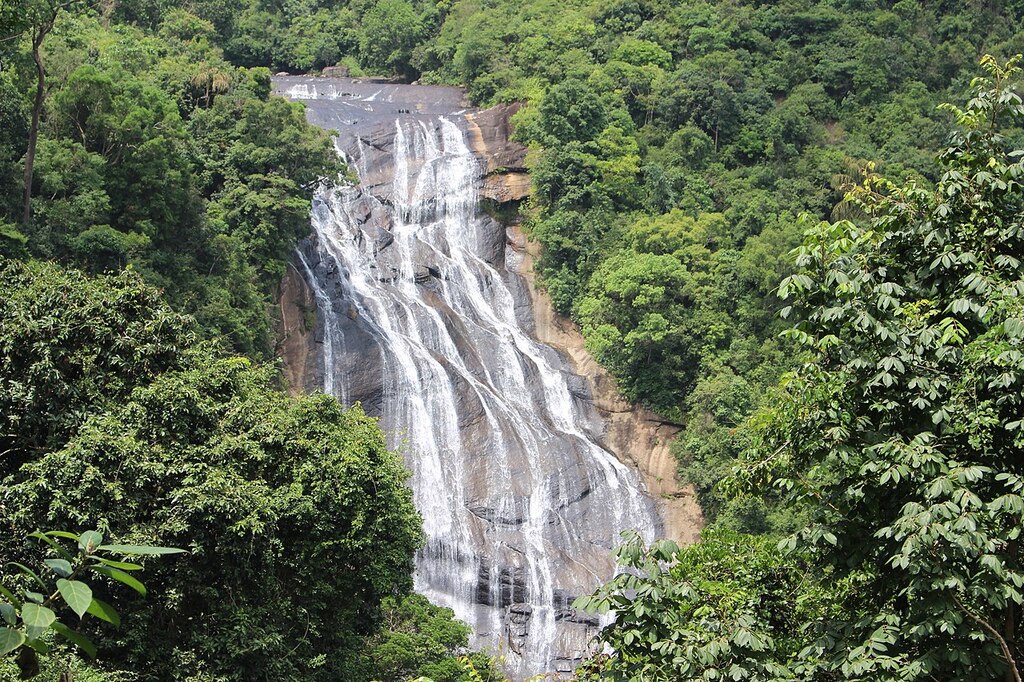 Kirindi Ella Waterfall