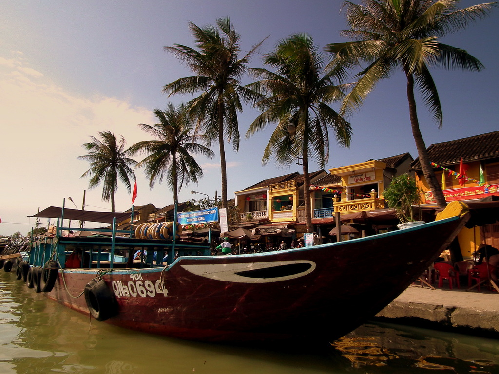 HOI AN VIETNAM FEB 2012 (6859713268)