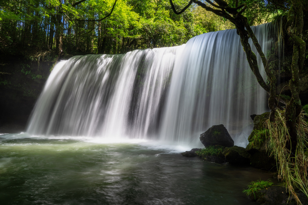 Nabegataki Falls, Kumamoto, Japan