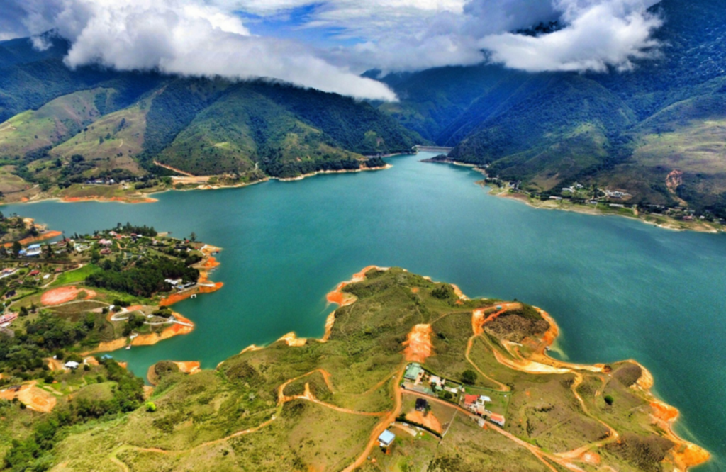 Lake Calima