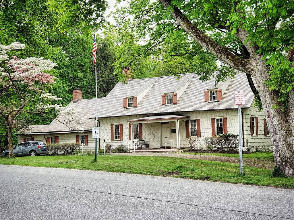 things to do in beacon new york | tour the 18th-century madam brett homestead museum