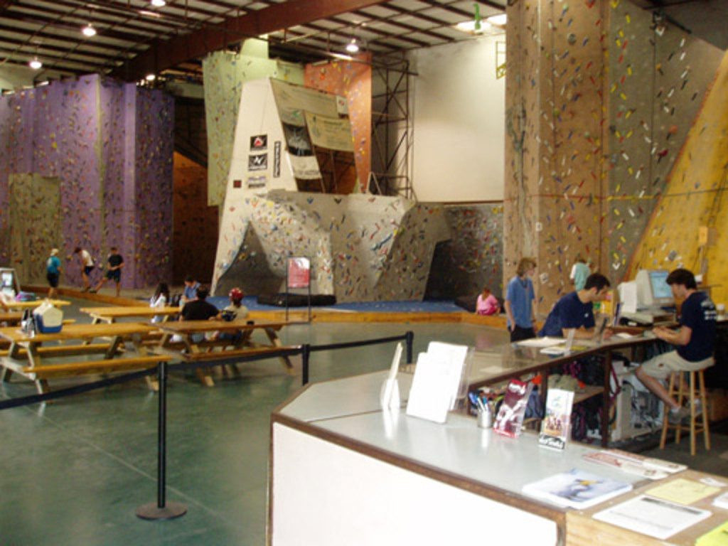 Aiguille Rock Climbing Center 01
