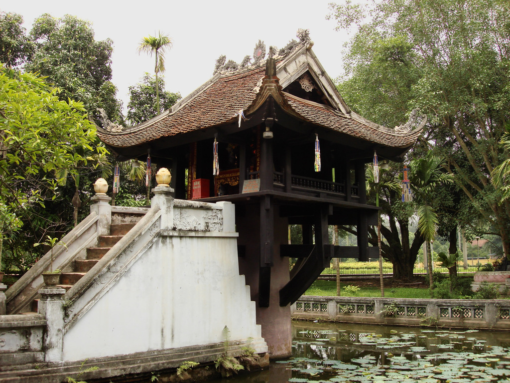 One Pillar Pagoda, Old Quarter