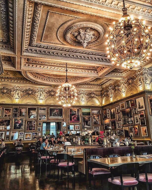 instagrammable places in london | berners tavern