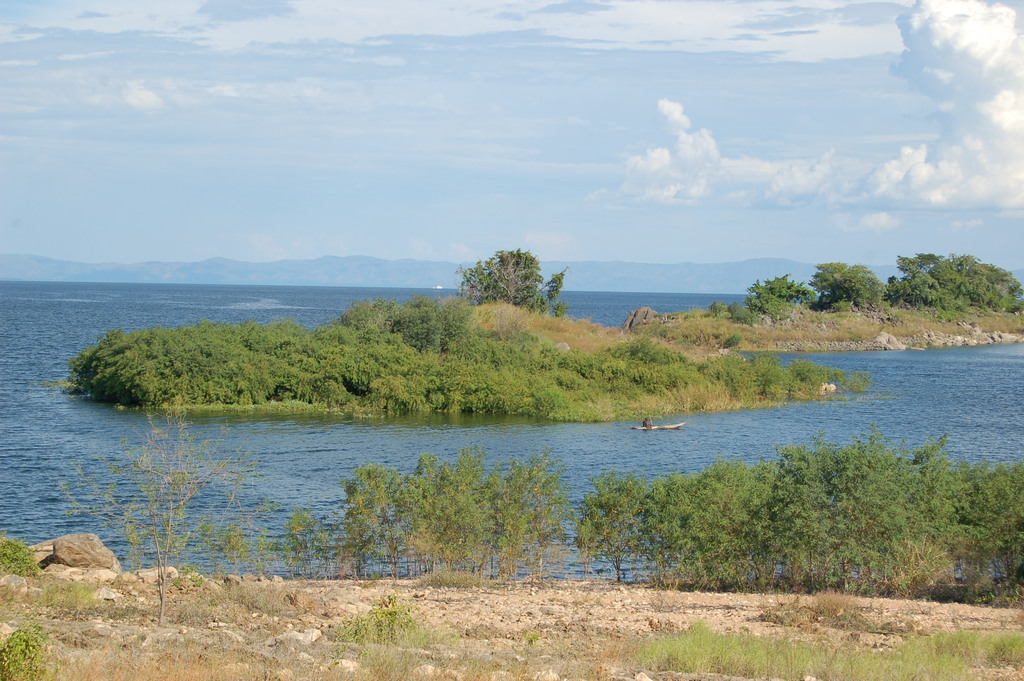 Lake Kariba, Zambia (2518038663)