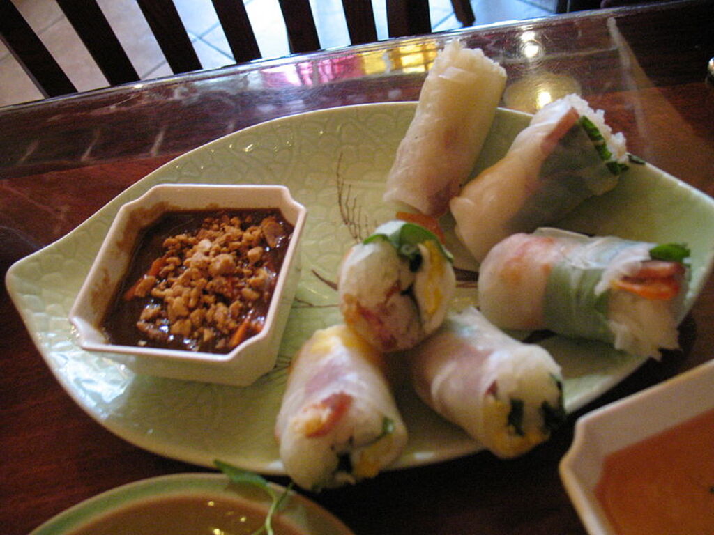 Bo Bia: Jicama Rolls