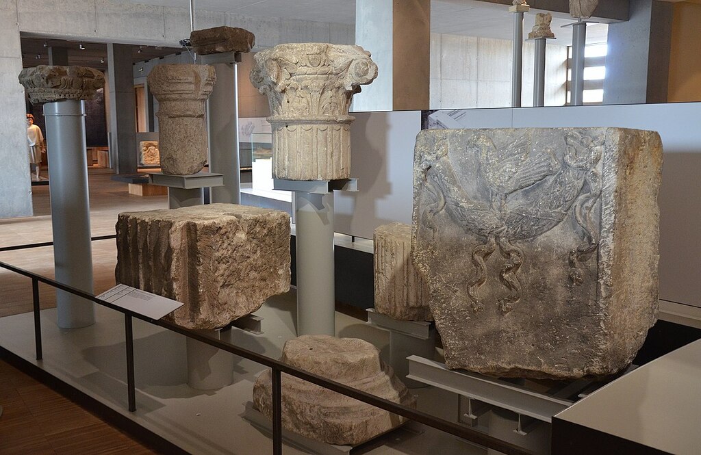 Architectural sculpture, Gallo-Roman Museum of Tongeren, Belgium (27610083936)