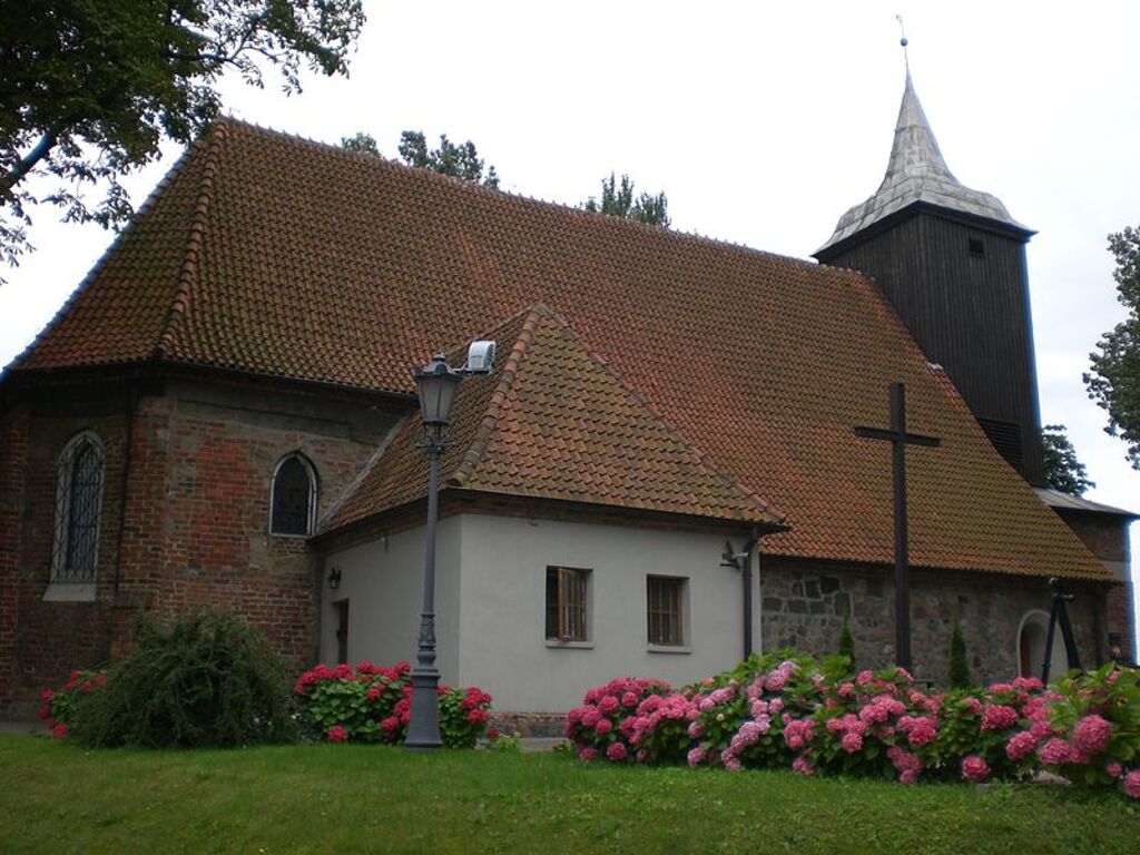 Gdynia Oksywie, Saint Michael Archangel - church (3)