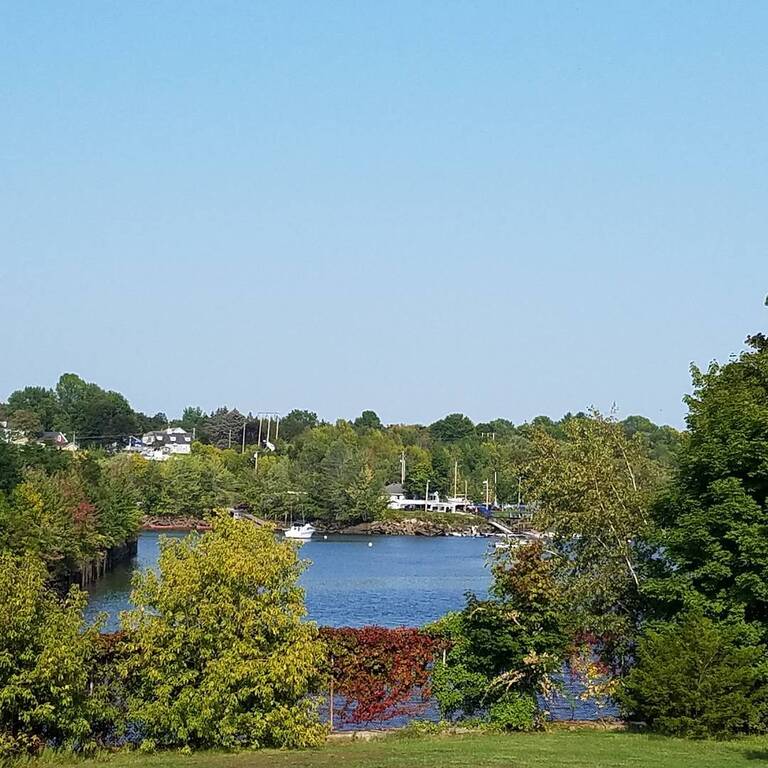 things to do in biddeford me | have a picnic with your family at mechanics park