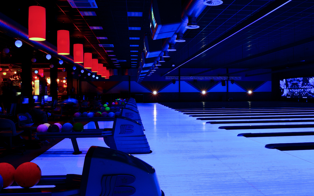 Bowling (CherryX)