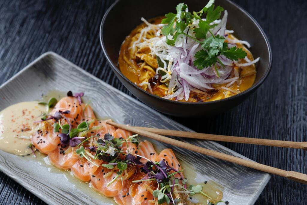 Japanese noodle and sushi platter